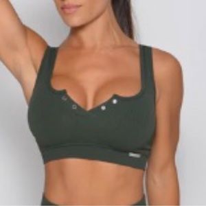 Bombshell Sportswear Snap Seamless Bra• XS/S / Army